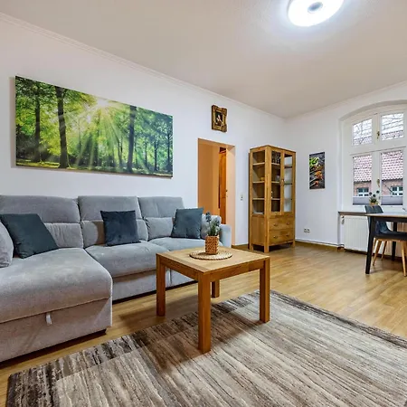 In Der Mecklenburger Seenplatte, Cleaning Included Apartment